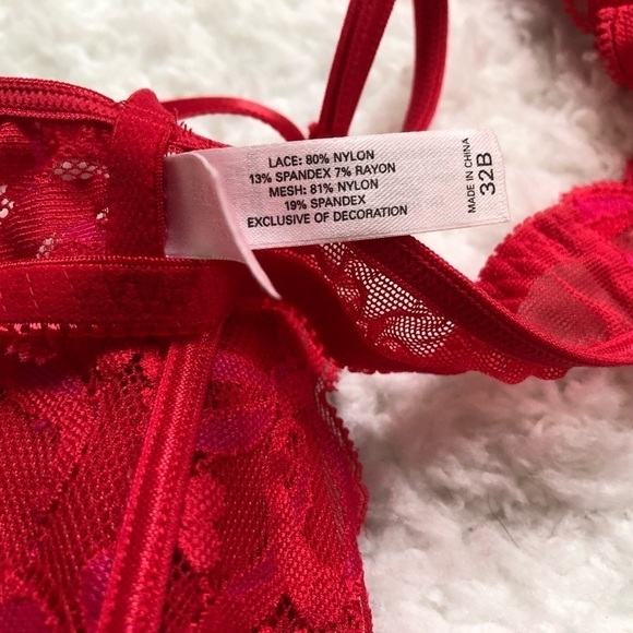 🆕 Victoria’s Secret solid red lace front closure bra pink tie padded - Picture 6 of 11